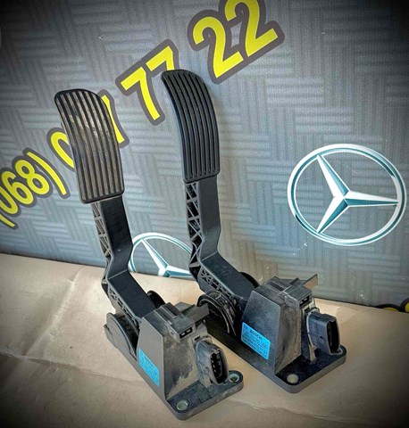Підаль газу A6393000704 MERCEDES
