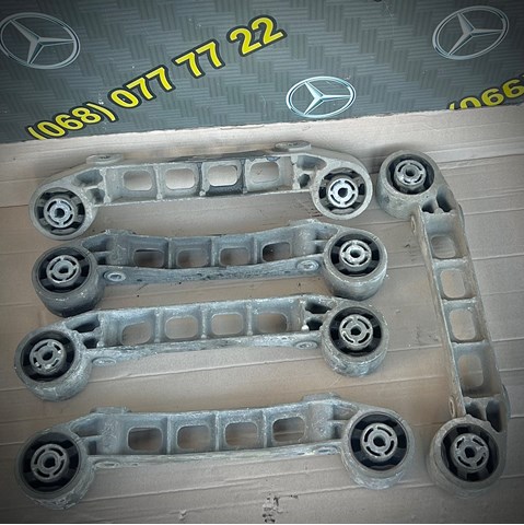 Сайлентблок траверси кріплення заднього редуктора, задній A6393530347 MERCEDES
