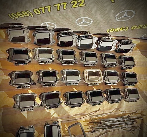 Ручка закриття кришки багажника внутрішня A6397600161 MERCEDES