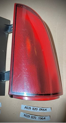 Ліхтар задній правий, верхній A6398200664 MERCEDES