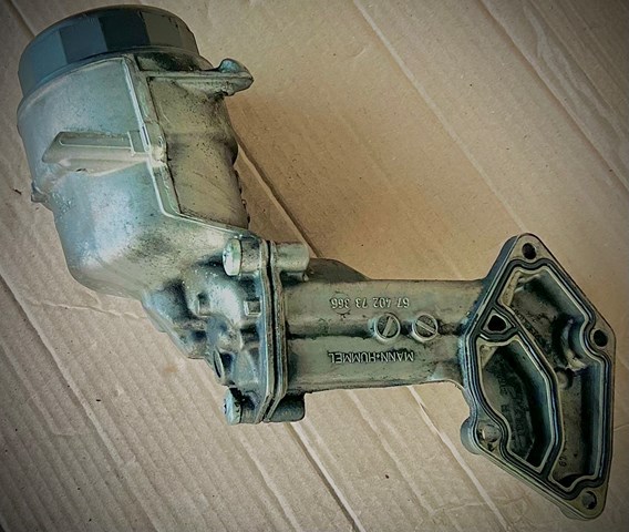 Корпус маслофільтра A6421800010 MERCEDES