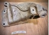 Кронштейн подушки (опори) двигуна, лівої A6512233804 MERCEDES