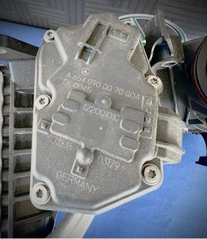 Дросільна заслінка в зборі A6540900070 MERCEDES