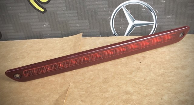 Ліхтар сигналу гальмування A9068200456 MERCEDES