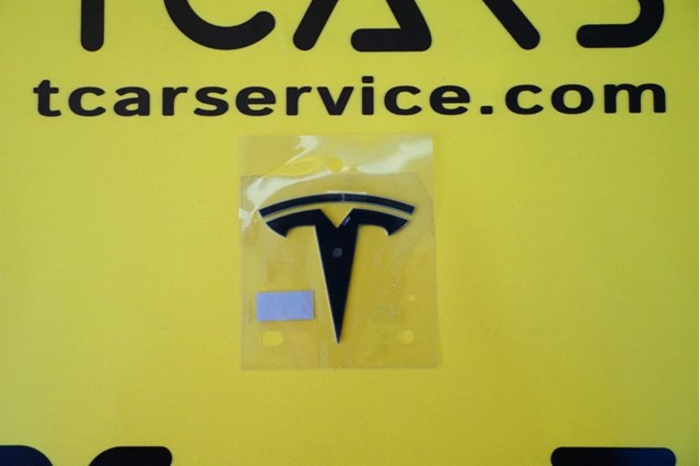 Емблема капота 149494900A Tesla Model
