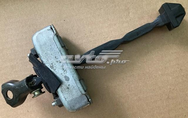 Обмежувач відкриття дверей, передній правий 6861048030 TOYOTA