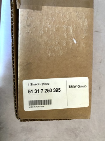 Лівий молдинг вітрового скла 51317250395 BMW