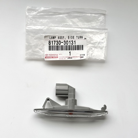 Повторювач повороту в крило 8173030131 TOYOTA