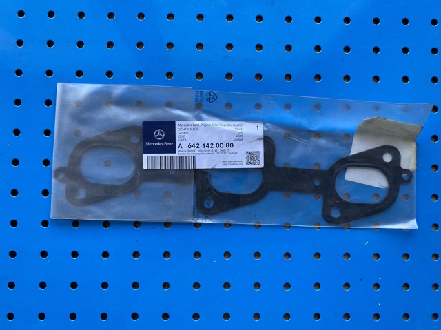 Прокладка випускного колектора A6421420080 MERCEDES