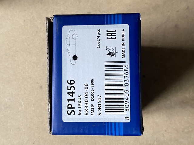 Передні гальмівні колодки Lexus RX 330/350