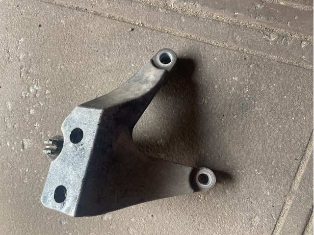 Кронштейн подушки КПП 112531966R RENAULT