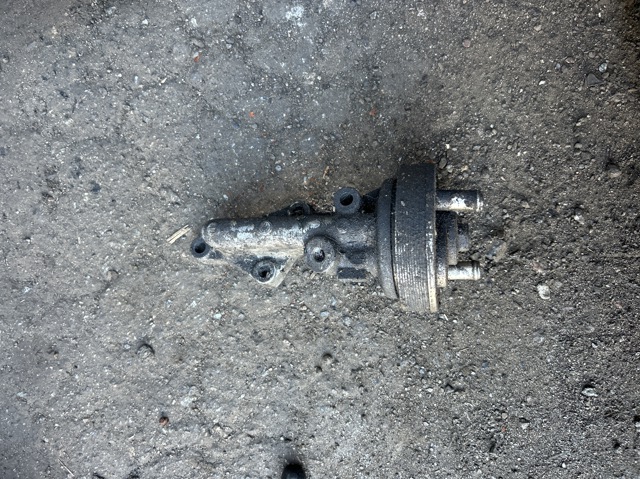 Радіатор масляний 213008H70A NISSAN