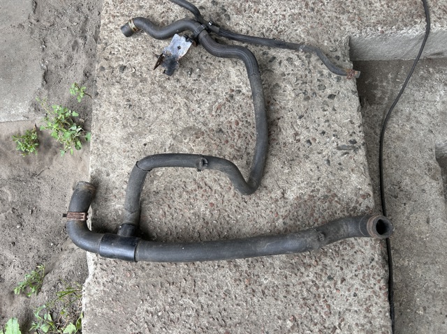 Шланг/патрубок радіатора охолодження, нижній 215036265R RENAULT