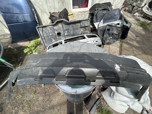 Бампер задній, нижня частина 5216978070 TOYOTA