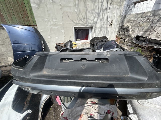 Буфер (бампер) задній 850220923R RENAULT