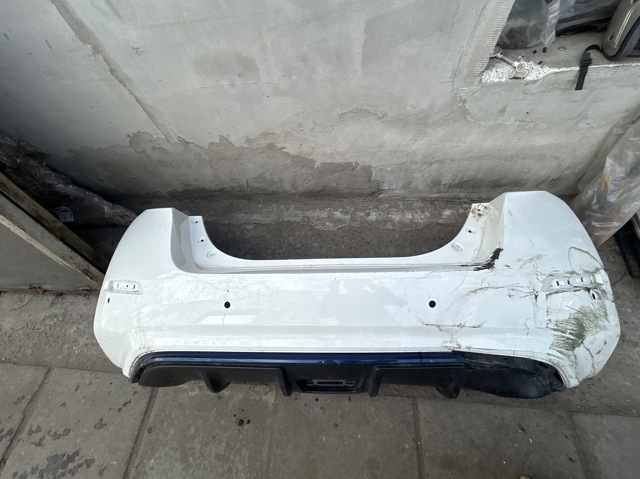 Буфер (бампер) задній 850225SH0H NISSAN