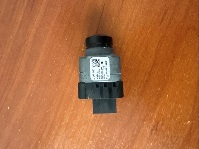 Камера заднього виду 5WA980546D VAG