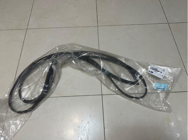 Молдинг заднього скла 871311R000 HYUNDAI