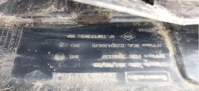 Буфер (бампер) передній Renault Kangoo 2