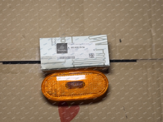 Габарит бічний (фургон) A0038202956 MERCEDES
