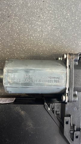 Механізм підйому стекол 0130821764 BOSCH