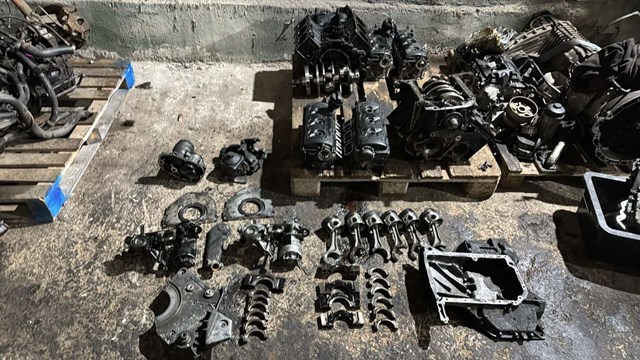 Шатун поршня двигуна 027198401B VAG