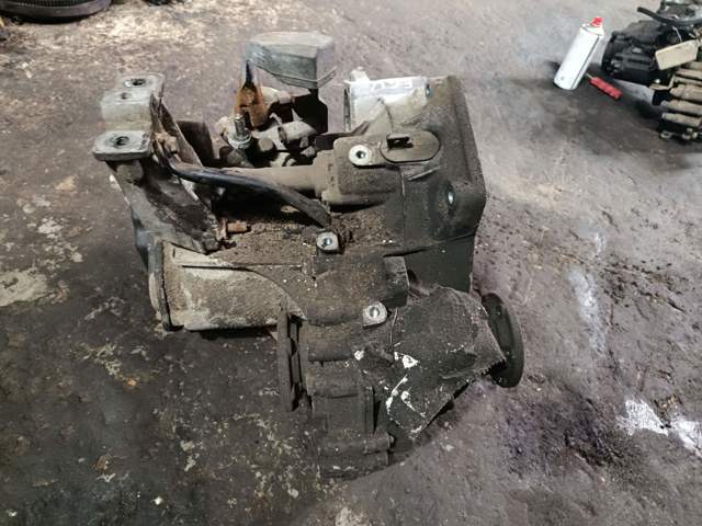Коробка швидкостей механіка 02J300047S VAG