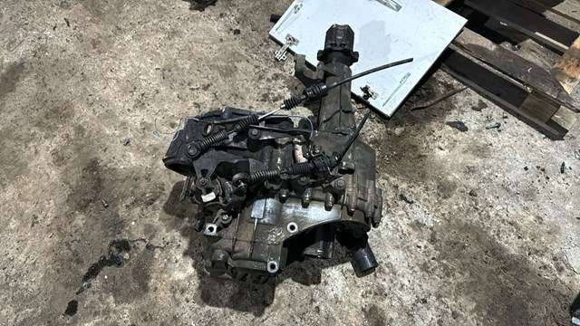 Корпус коробки передач 02N301103 VAG