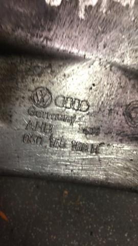 Кронштейн кріплення генератора Фольксваген Гольф 3