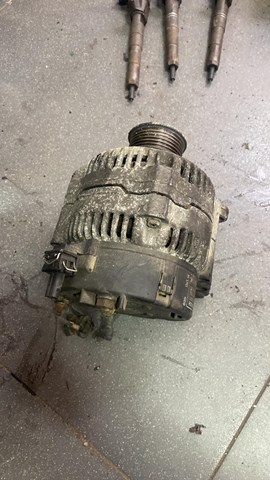 Авто генератор 037903025B VAG