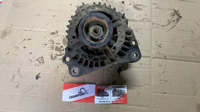 Авто генератор 037903025M VAG