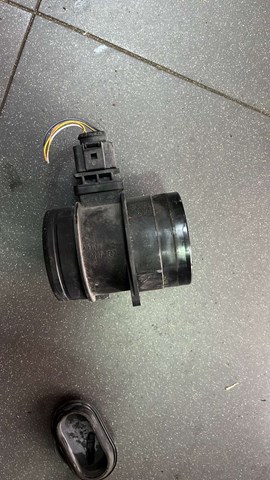 Повітромір 03G906461C BOSCH