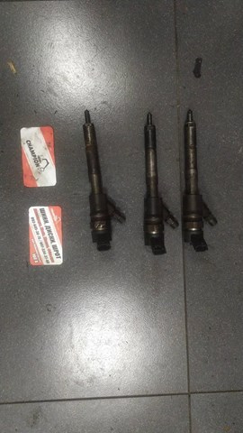 Форсунка вприску палива 0445110064 BOSCH