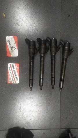 Форсунка вприску палива 0445110101 BOSCH