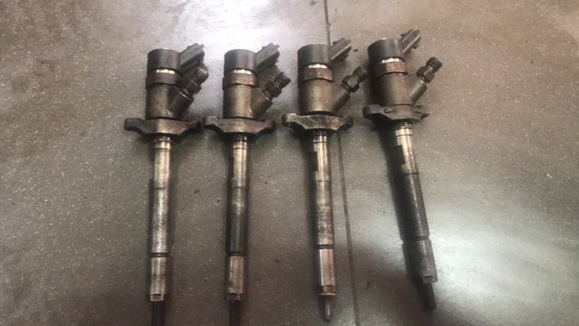 Форсунки електромагнітні 0445110188 BOSCH