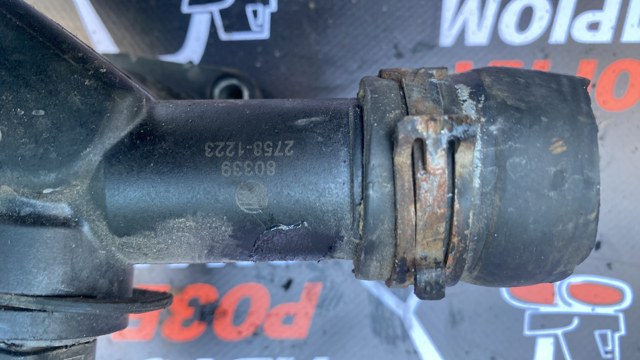 Водяний патрубок 06A121132AG VAG