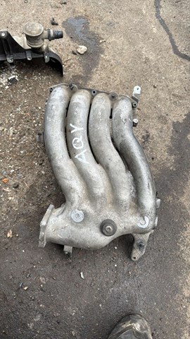 Колектор впускний нижній 06A133206B VAG