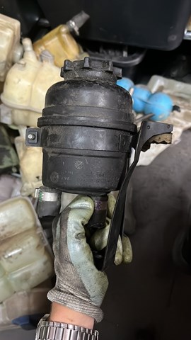 Бак масляний 1097164 BMW
