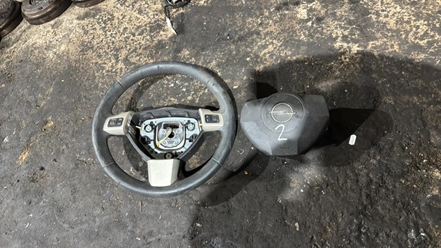 Комплект безпеки 13111348 GM