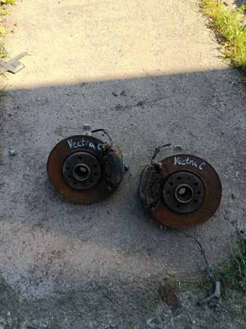 Цапфа поворотного кулака 13136696 OPEL