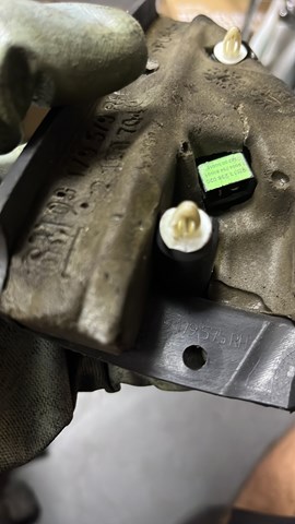 Динамік передньої двері 13236020 GM