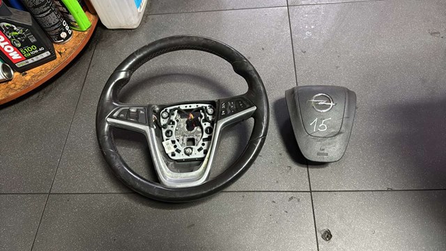 Подушка безпеки водія 13270401 OPEL
