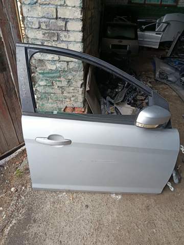 Дверка передня права 1505775 FORD