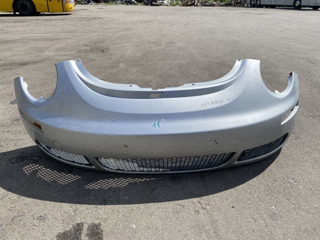 Буфер (бампер) передній 1C0807221D VAG