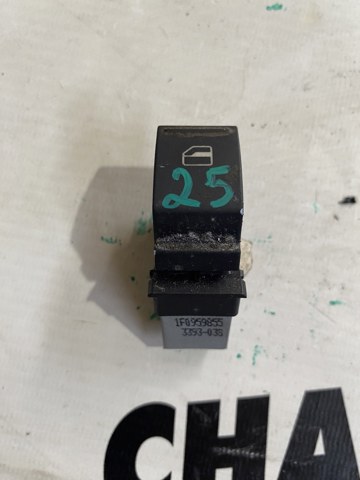 Кнопка підйомника переднього правого скла 1F0959855 VAG