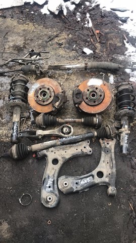 Опора стійки амортизатора переднього 1J0412331C VAG