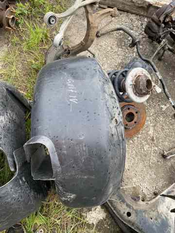 Підкрилок заднього крила, правий 1J0810972J VAG