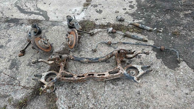 Цапфа поворотного кулака 1K0505435AC VAG