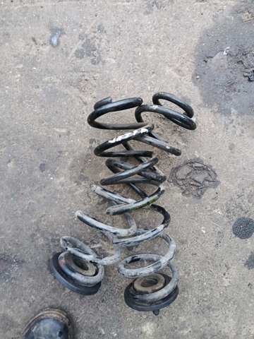 Пружина підвіски задня 1K0511115CM VAG