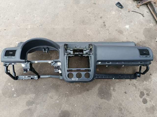 Передня панель 1K1857001B7AC VAG